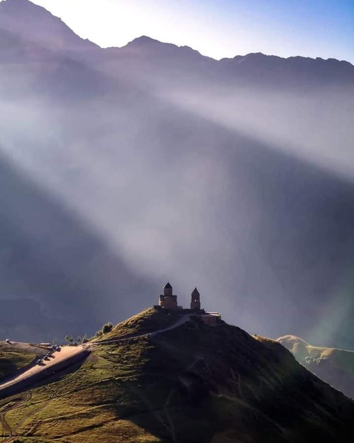 Crystal Kazbegi Hotel Buitenkant foto