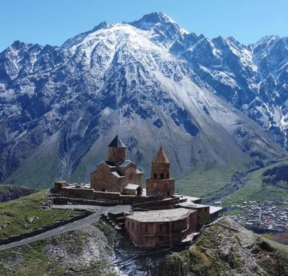 Crystal Kazbegi Hotel Buitenkant foto