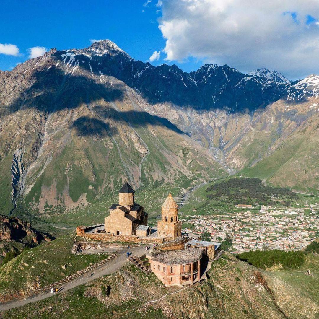 Crystal Kazbegi Hotel Buitenkant foto